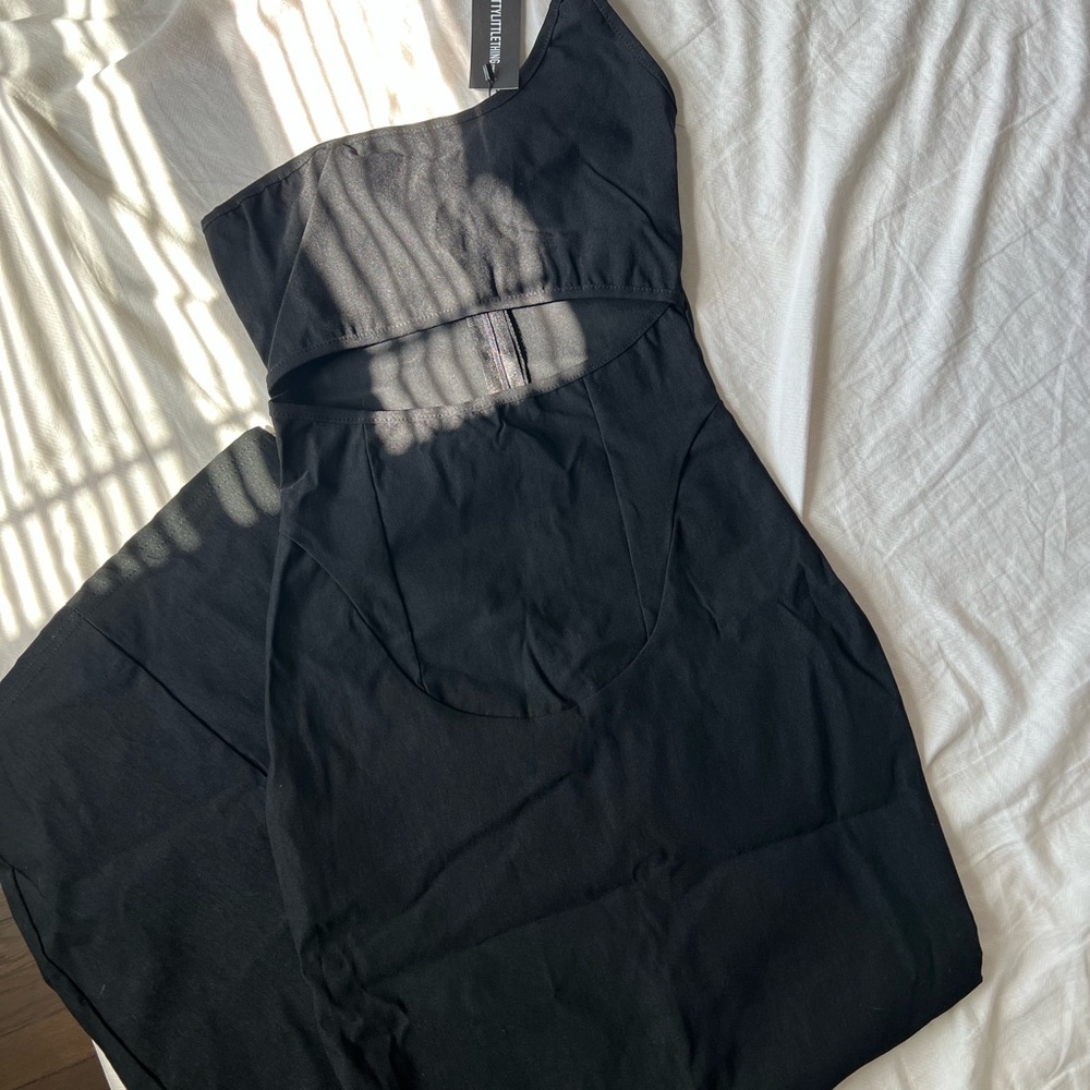 Prettylittlething Body Con dress -Black🖤